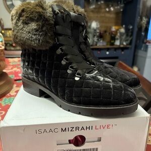 Isaac Mizrahi Black Quilted Lace-Up Boots with Fur